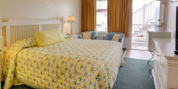 AO - Standard bed in motel room
