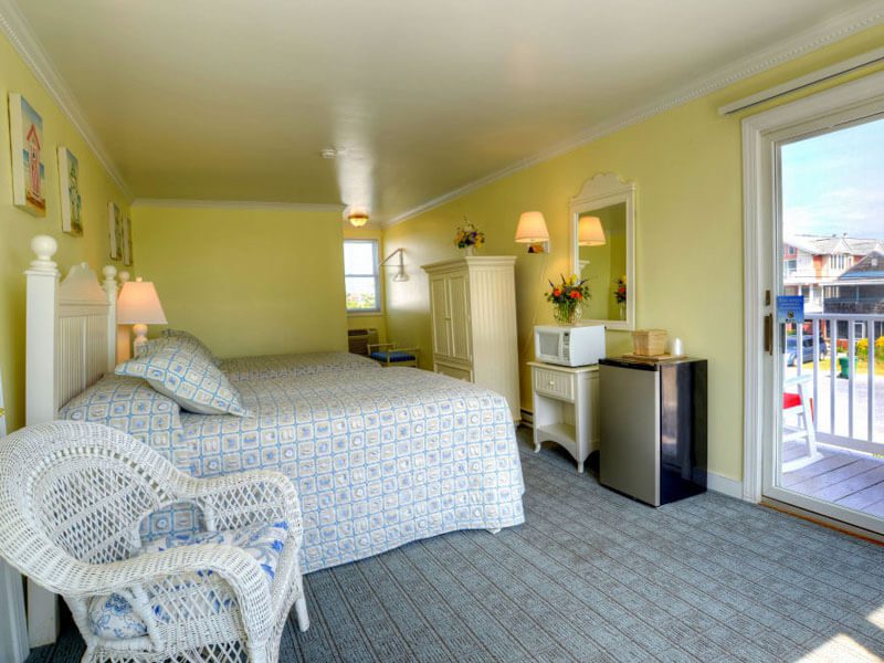 A full-shot of a Standard motel room at Adams Ocean Front Resort.
